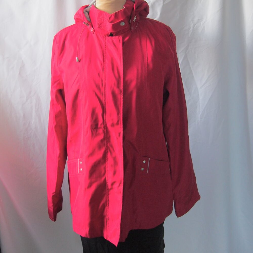 White Stag Red Light Weight Zip Up Hooded Jacket Women’s Size L 12/14